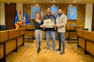 Burriana premia a los ganadores de "Tu Ruta de Luces Navideñas"