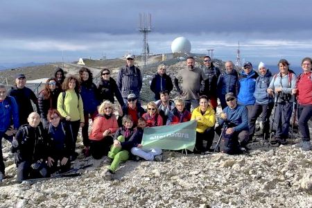 Alternatura ascendix al pic Aitana, el “sostre d'Alacant”