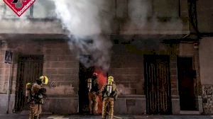 Un incendio calcina una casa abandonada en Callosa de Segura