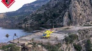 Rescatan a un hombre de 71 años tras desaparecer en el pantano de Tibi