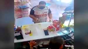 Roba a punta de navaja en una tienda 24 horas de Rojales