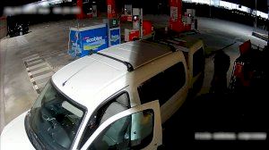 Cau el lladre del gas a Alacant: roba un cotxe a Elda per a emportar-se desenes de bombones a Salinas, Sax i Monòver