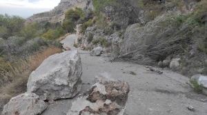 Un derrumbe de rocas destroza el ascenso al mítico Mondúver